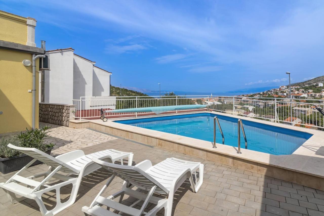 Apartments Zora Сень Екстер'єр фото