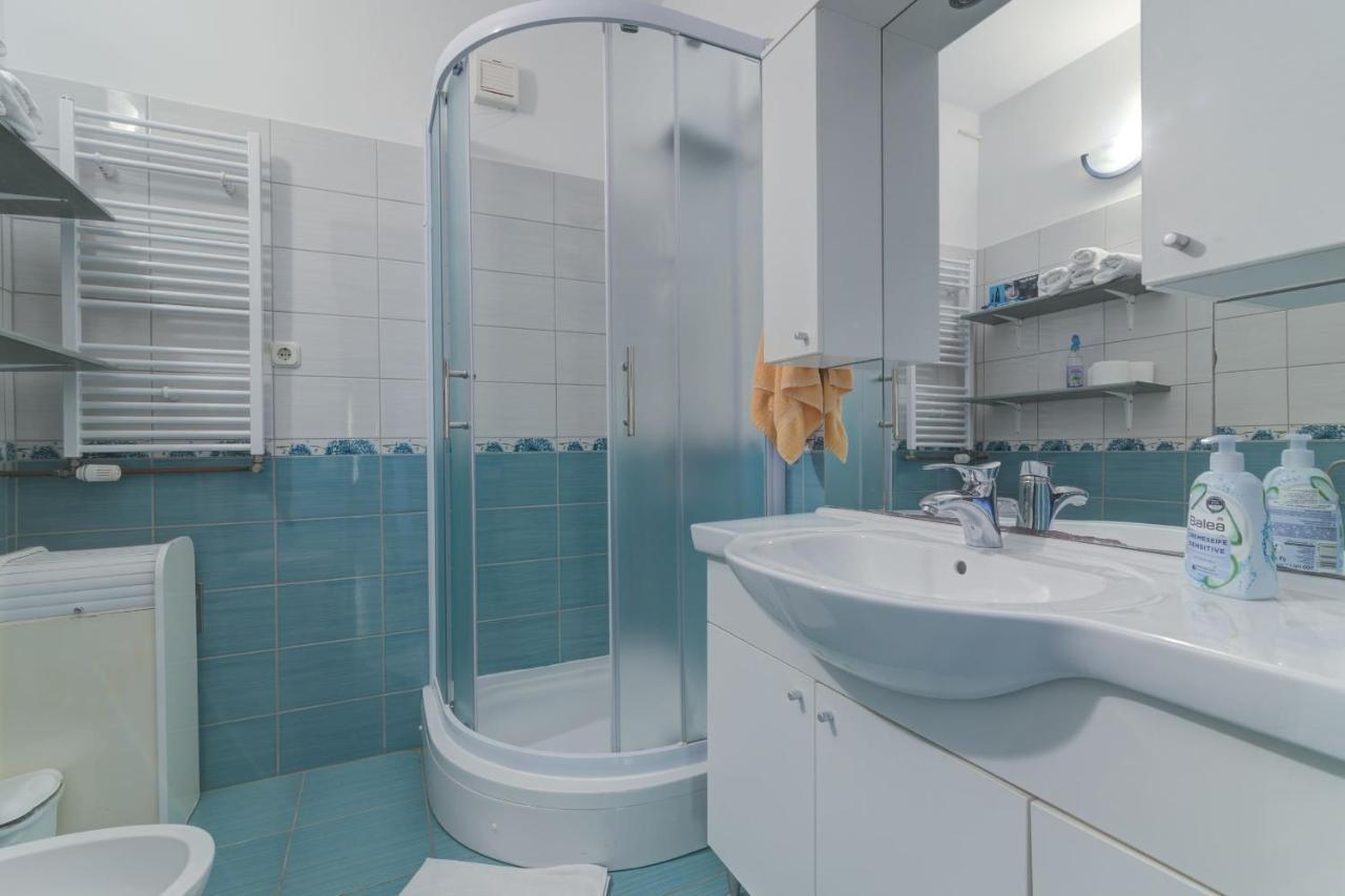 Apartments Zora Сень Екстер'єр фото