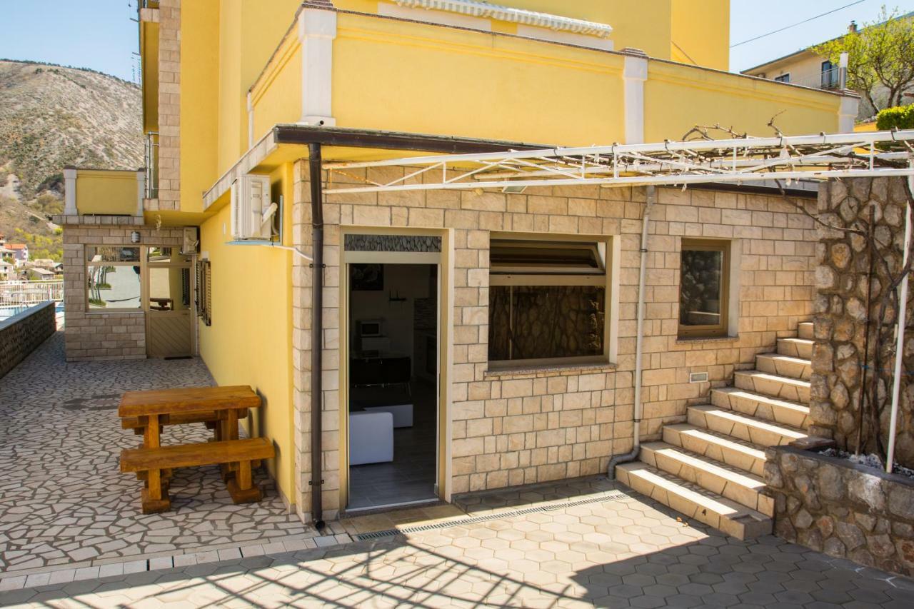 Apartments Zora Сень Екстер'єр фото